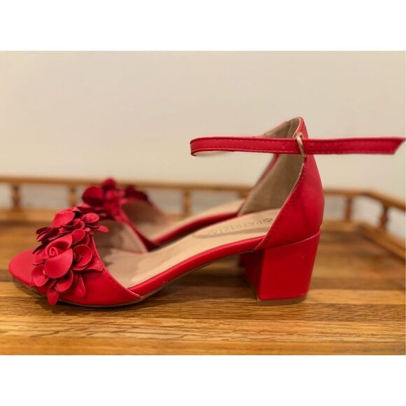 Patrizia Luca Shoes - Patricia By Spring Step Women's Tomika Floral Block Heel Sandals Red Size 9.5